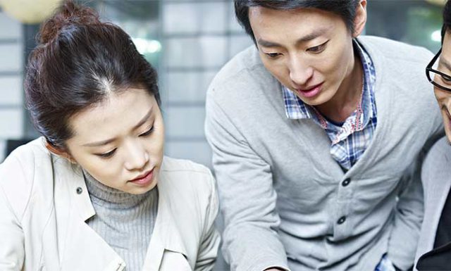 Featured blog image for Marketers Must Talk ROI (4 Key Takeaways)